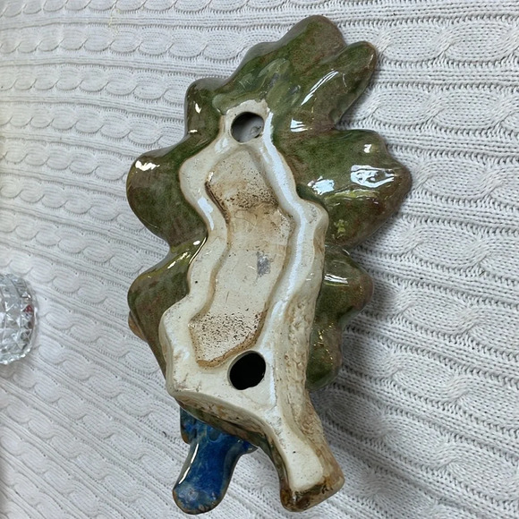 Tabletop birdbath. 13”x 8” leaf bluebird branch acorn. No chips or cracks. - Picture 5 of 10